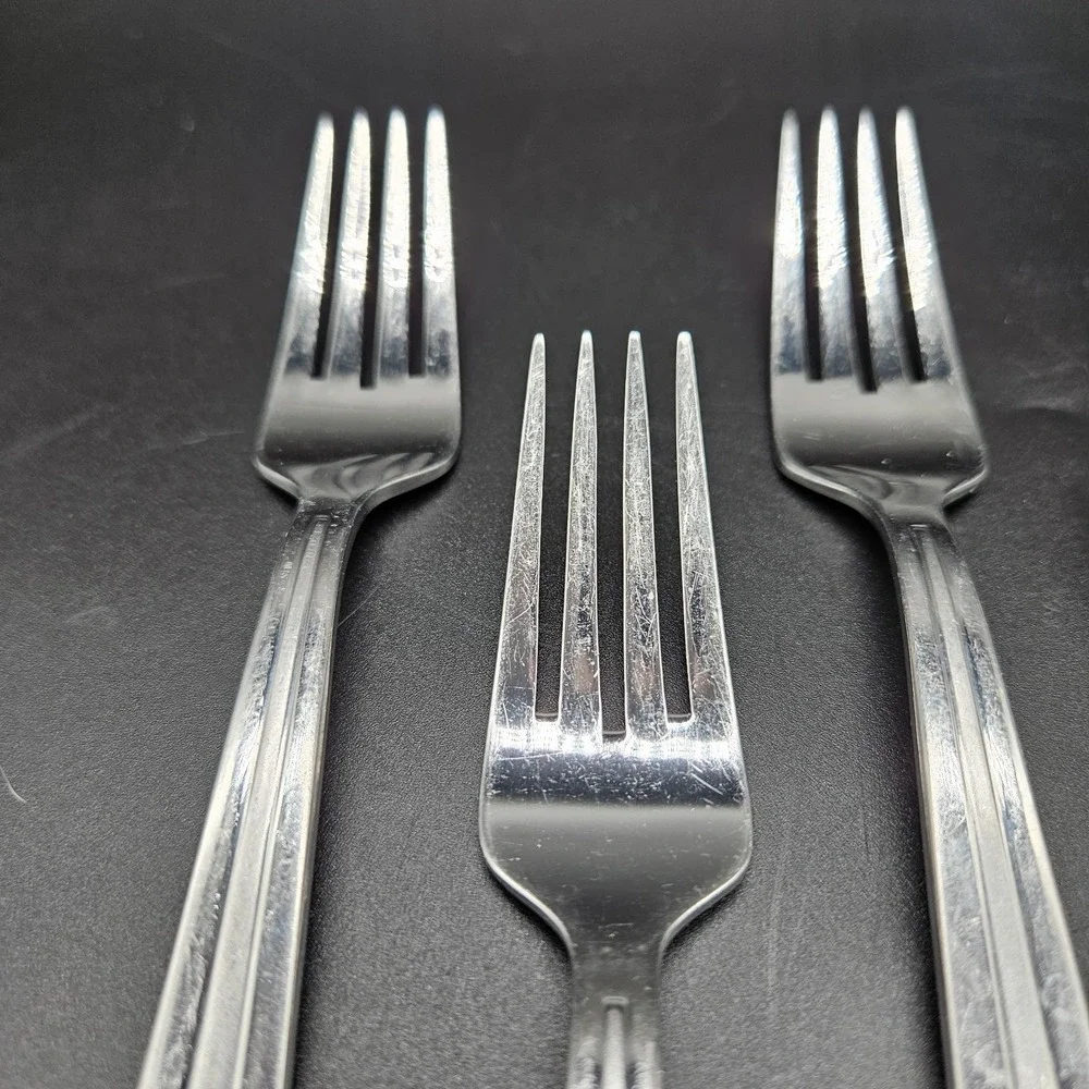 Oneida CIRCUIT Stainless Pierced Salad Forks Glossy Satin Accent 7 1/4